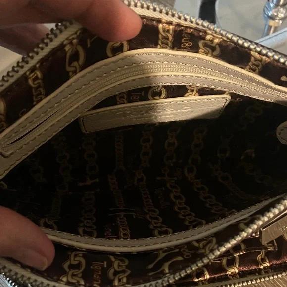 Tignanello Cream Pebble Leather Crossbody Bag with Contrast Stitching - Picture 5 of 6